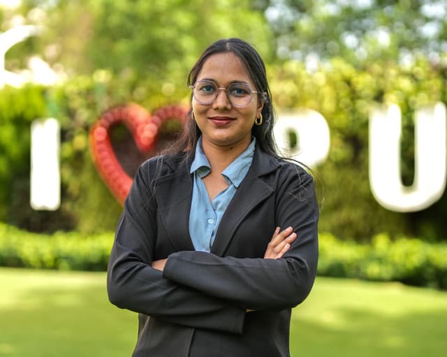 Dr. Meenu Khan